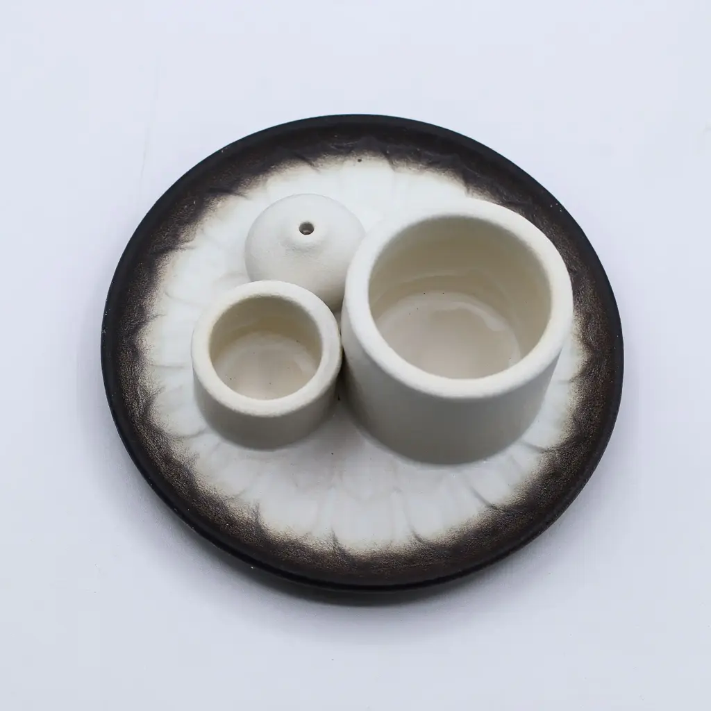 Palo Santo Stick & Smudge Holder – Mandala – White & Grey | www.artisangoods.co.uk 4