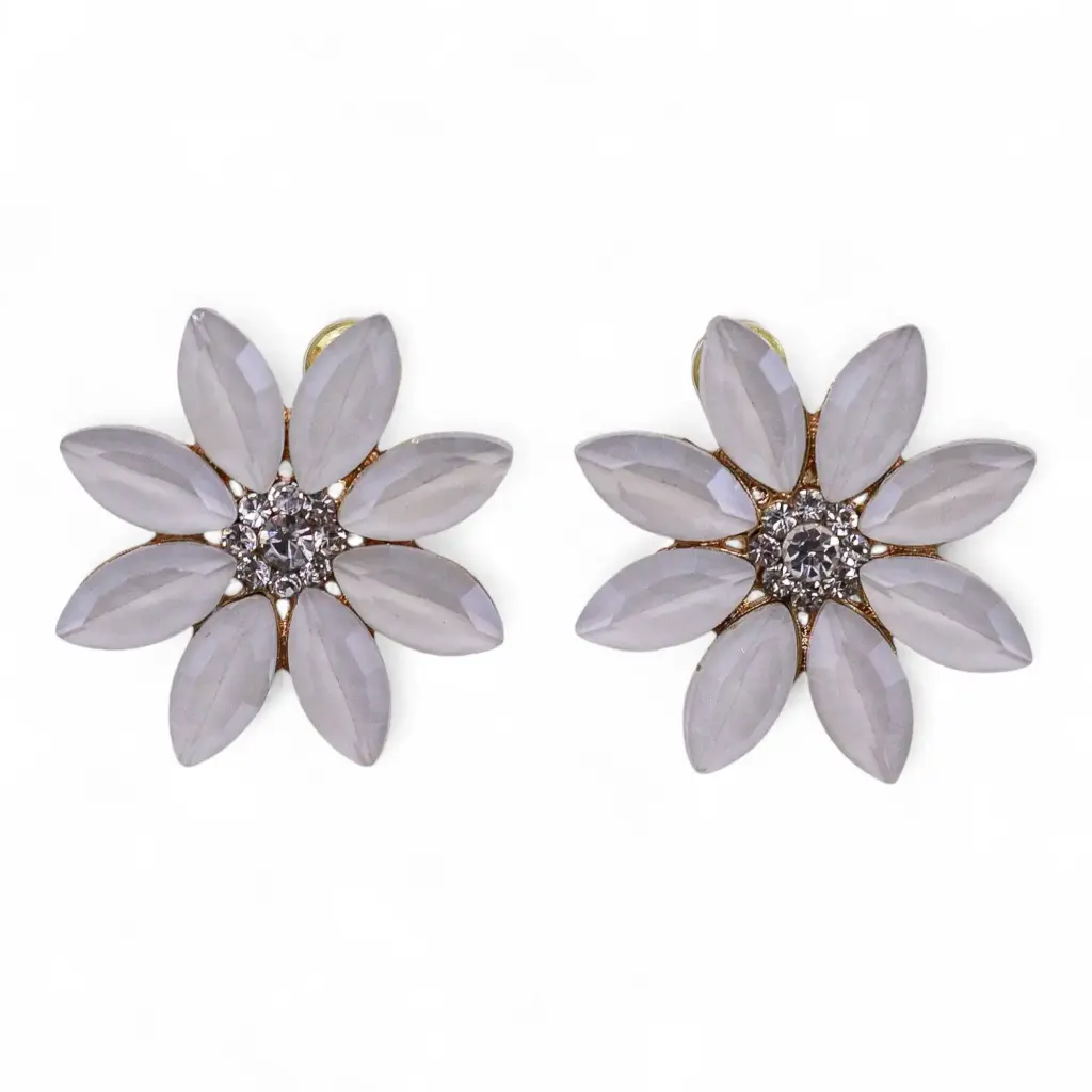 Pearl – Vintage Glass – Flowers – Earrings | www.artisangoods.co.uk