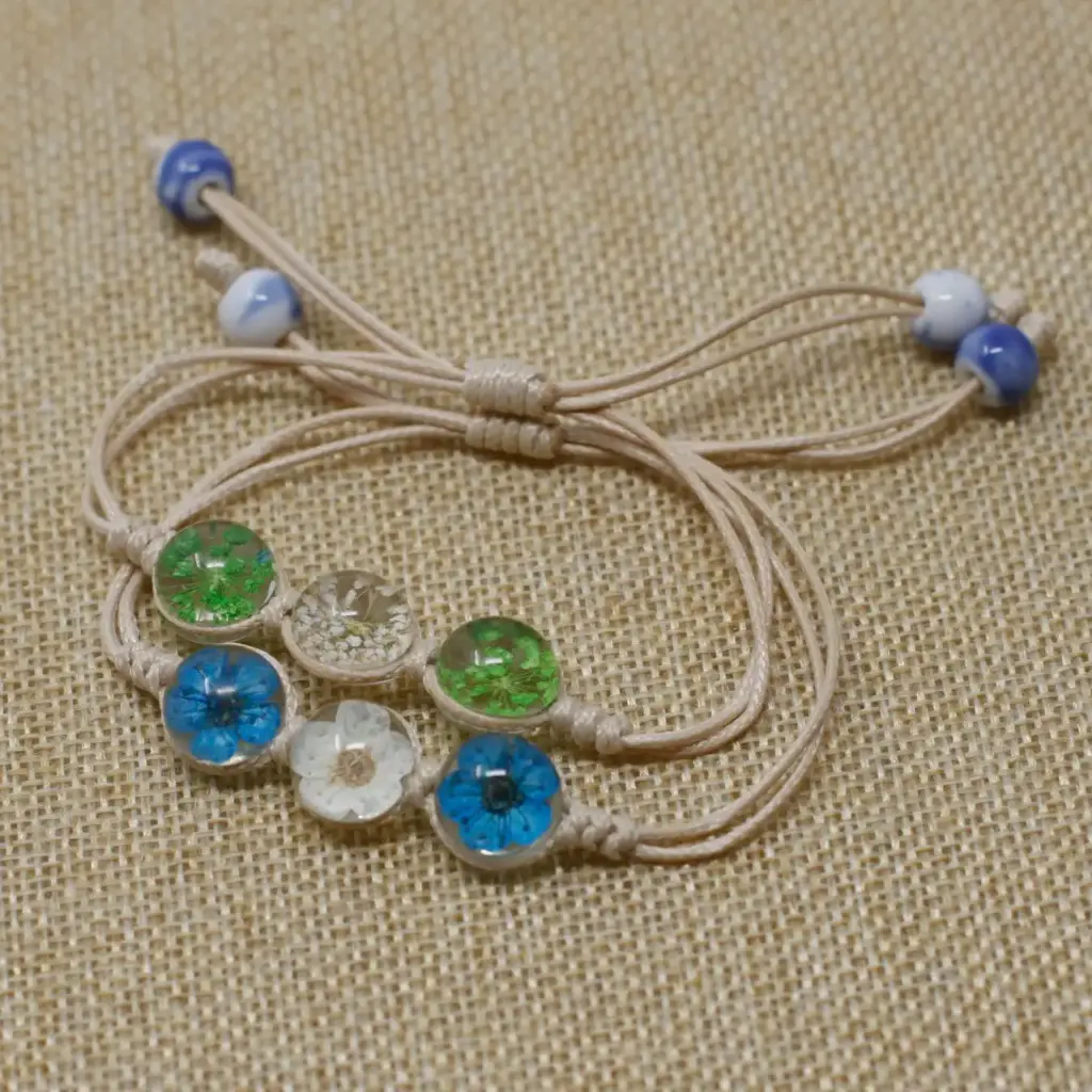 Pressed Flowers – Tri-Flower Braclet | www.artisangoods.co.uk 4 Pressed Flowers – Tri-Flower Braclet | www.artisangoods.co.uk 4