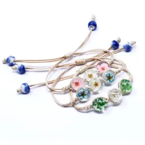 Pressed Flowers – Tri-Flower Braclet | www.artisangoods.co.uk 2
