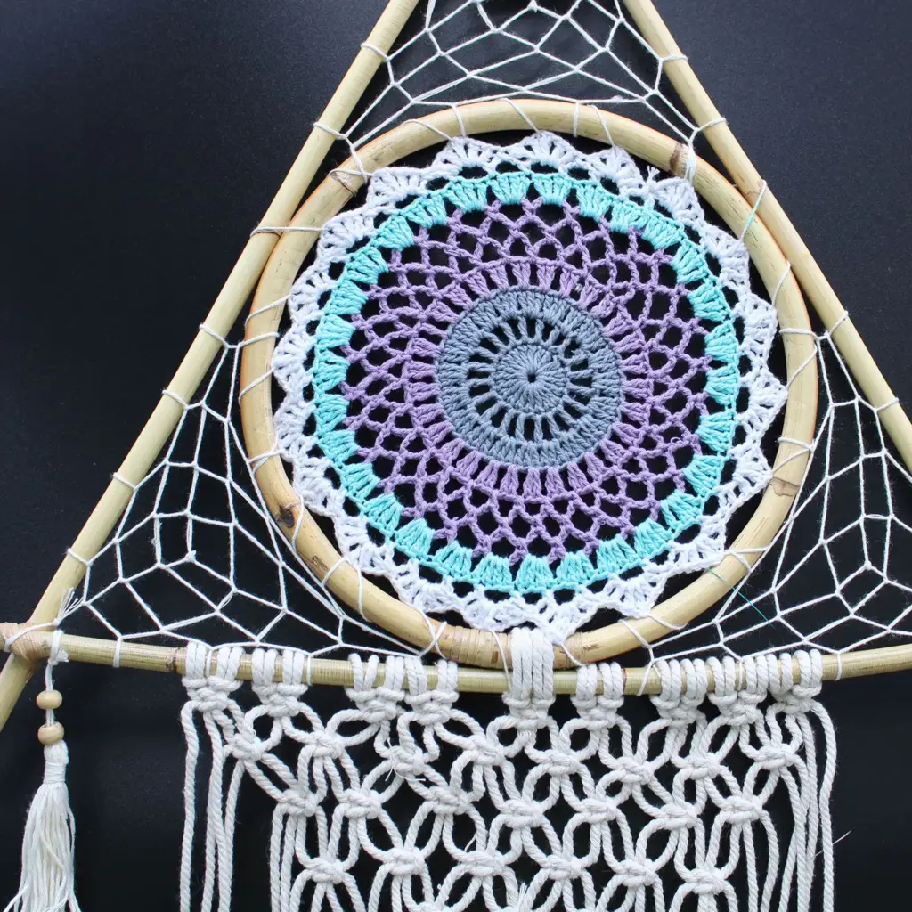Protection Dream Catcher – Lrg Macrame Pyramid White/Turquoise | www.artisangoods.co.uk 3