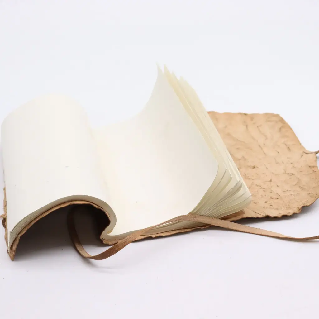 Rolled Leather Travel Notebook – 96 pages – Natural  21x15cm | www.artisangoods.co.uk 3