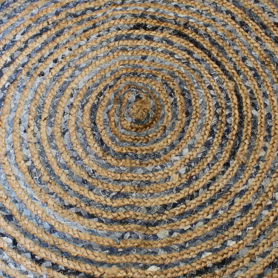 Round Jute and Recycle Denim Rug – 120 cm | www.artisangoods.co.uk 3 Round Jute and Recycle Denim Rug – 120 cm | www.artisangoods.co.uk 2