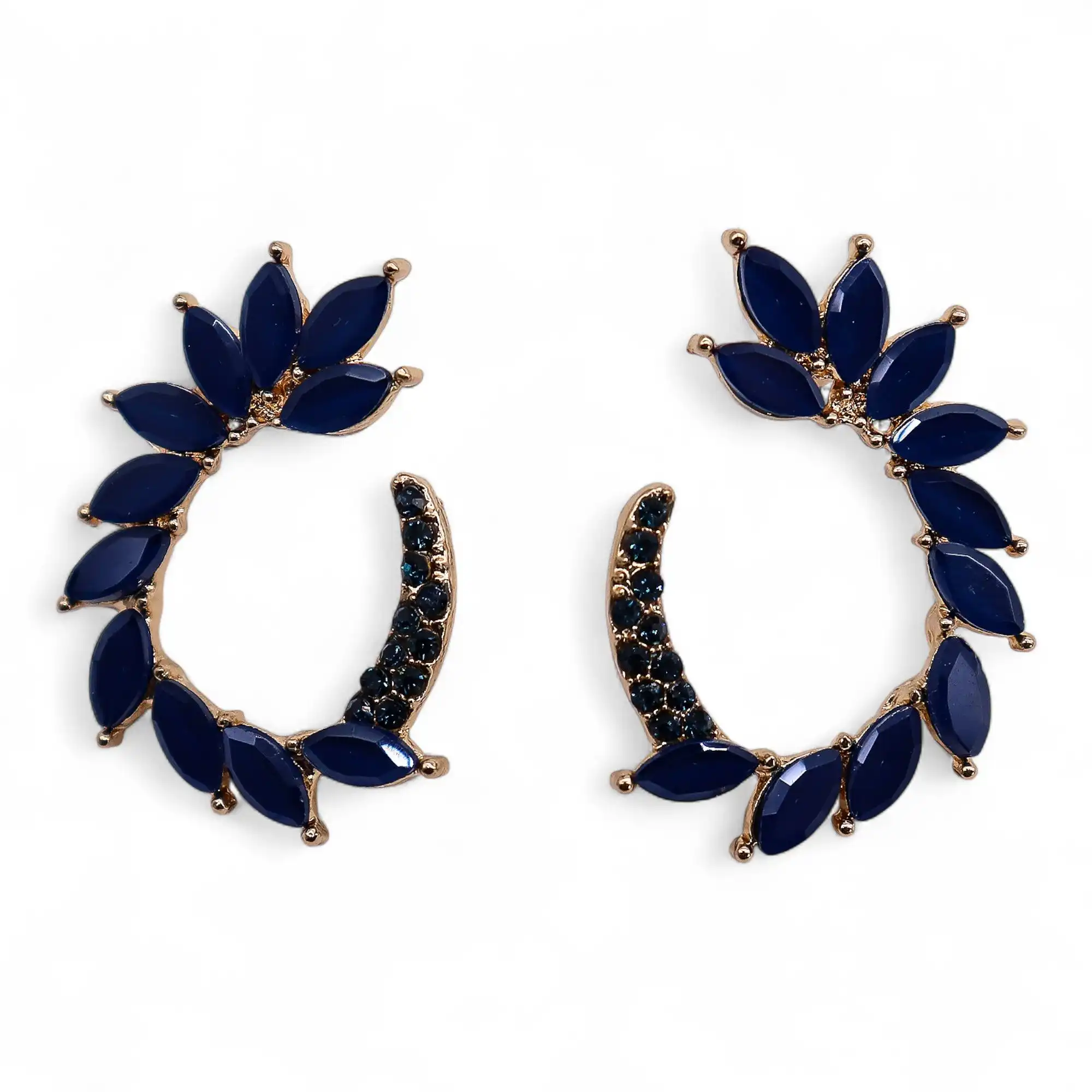 Royal Blue – Vintage Glass – Loop – Earrings | www.artisangoods.co.uk 2 Royal Blue – Vintage Glass – Loop – Earrings | www.artisangoods.co.uk 1