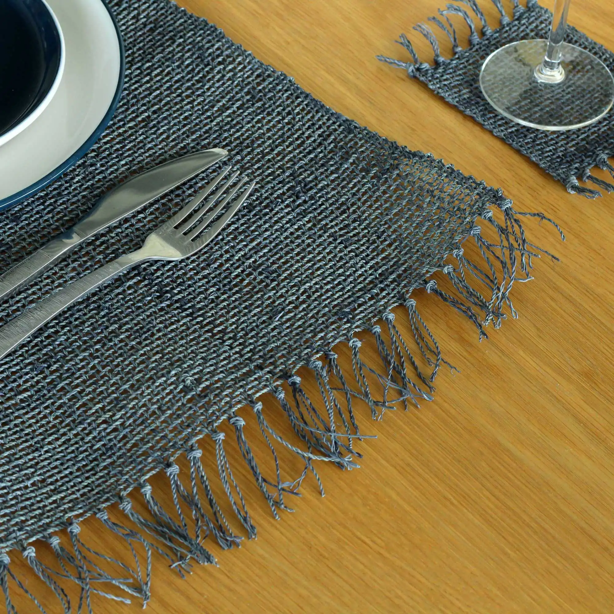 Seagrass Fringe Natural Placemat – Charcoal | www.artisangoods.co.uk 2 Seagrass Fringe Natural Placemat – Charcoal | www.artisangoods.co.uk 1