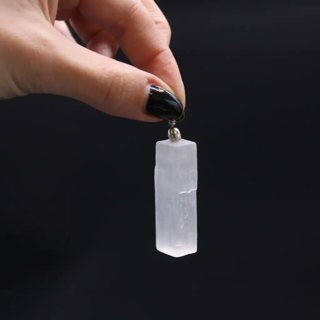 Selenite Natural Pendant | www.artisangoods.co.uk 3