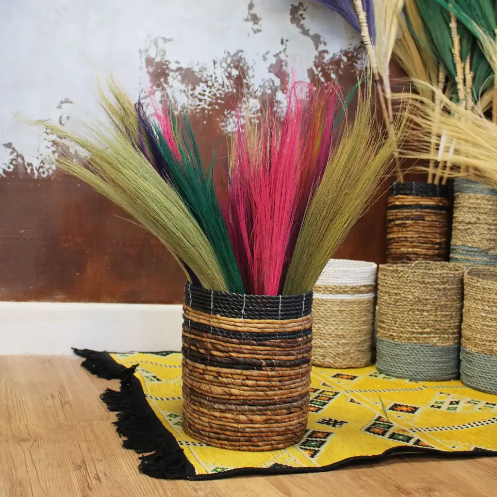 Set 4 – Pampas Broom – Natural | www.artisangoods.co.uk 4
