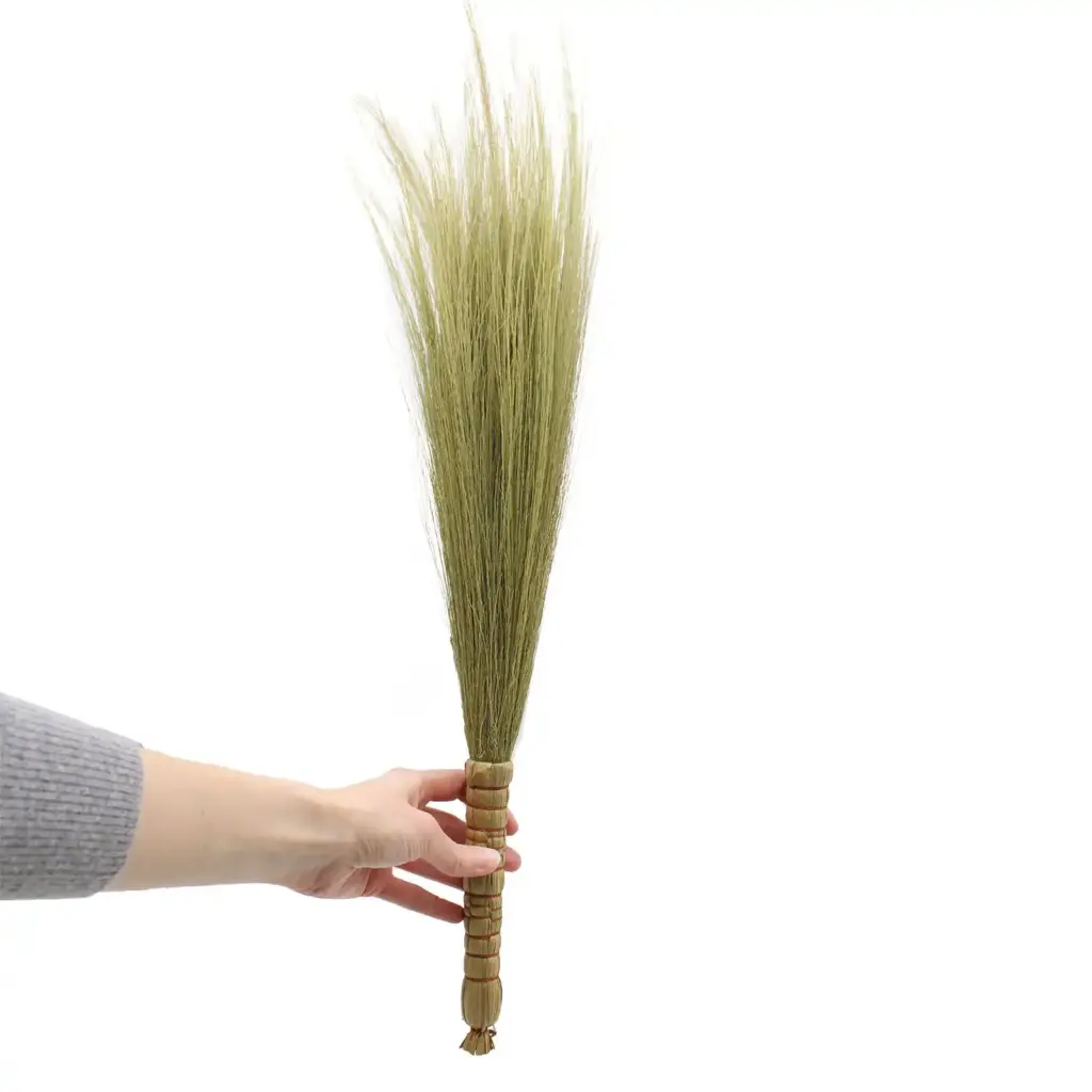 Set 4 – Pampas Broom – Natural | www.artisangoods.co.uk 2