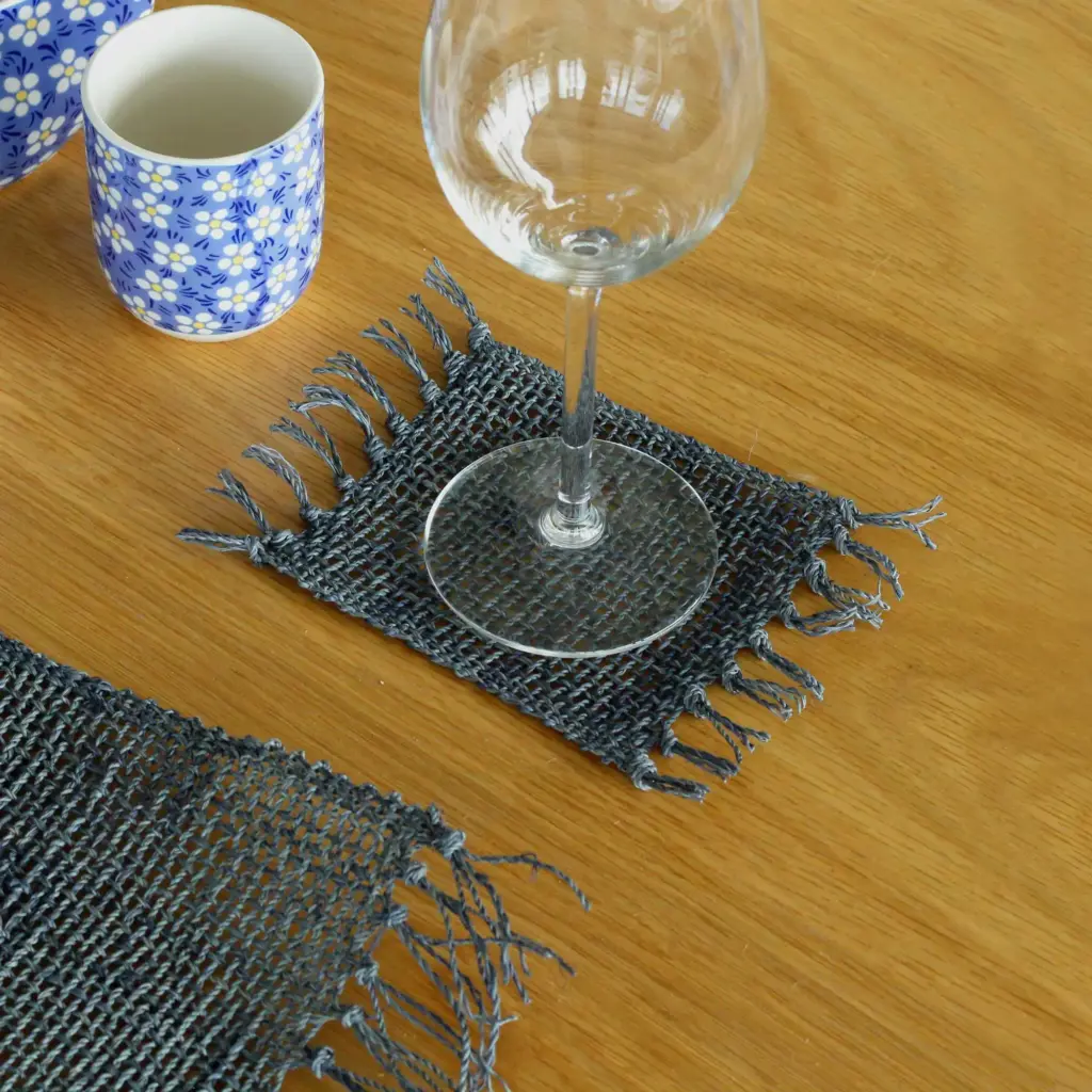 Set of 4 Seagrass Fringe Natural Coasters – Charcoal | www.artisangoods.co.uk