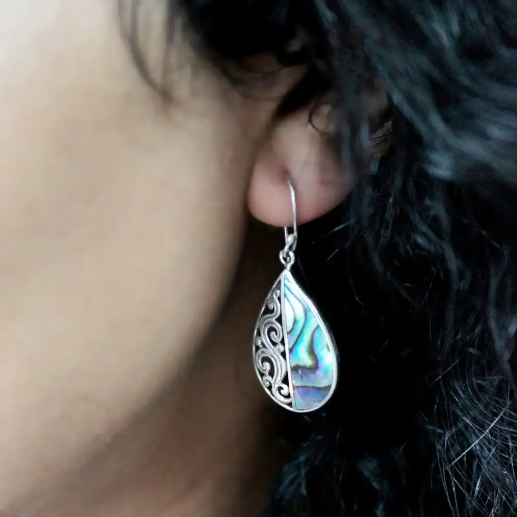 Shell & Silver Earrings – Dragonflies – Abalone | www.artisangoods.co.uk 4 Shell & Silver Earrings – Dragonflies – Abalone | www.artisangoods.co.uk 4