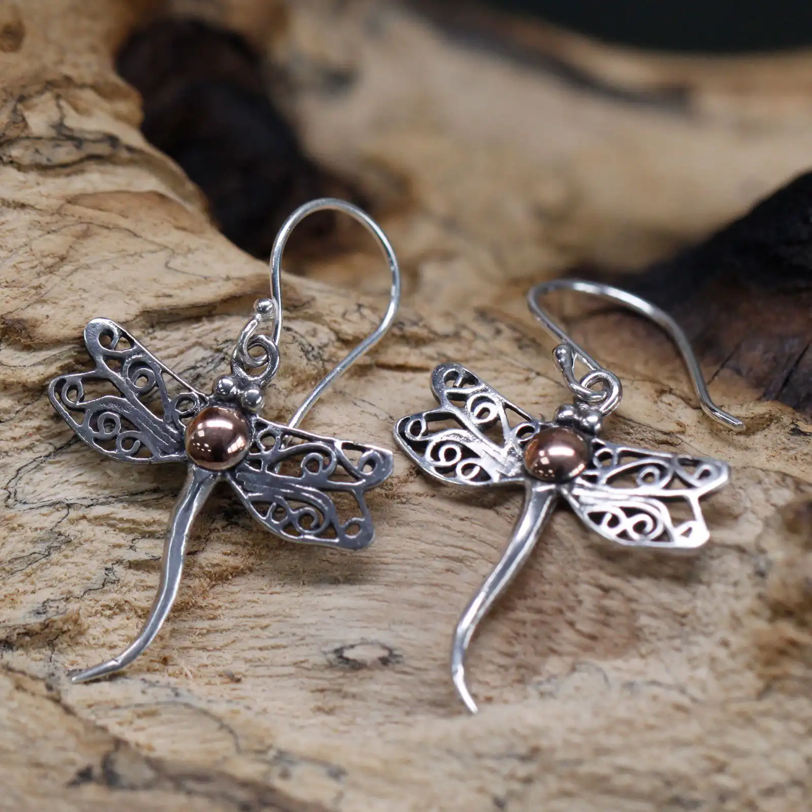 Silver & Gold Earring – Dragonflies | www.artisangoods.co.uk 4 Silver & Gold Earring – Dragonflies | www.artisangoods.co.uk 3