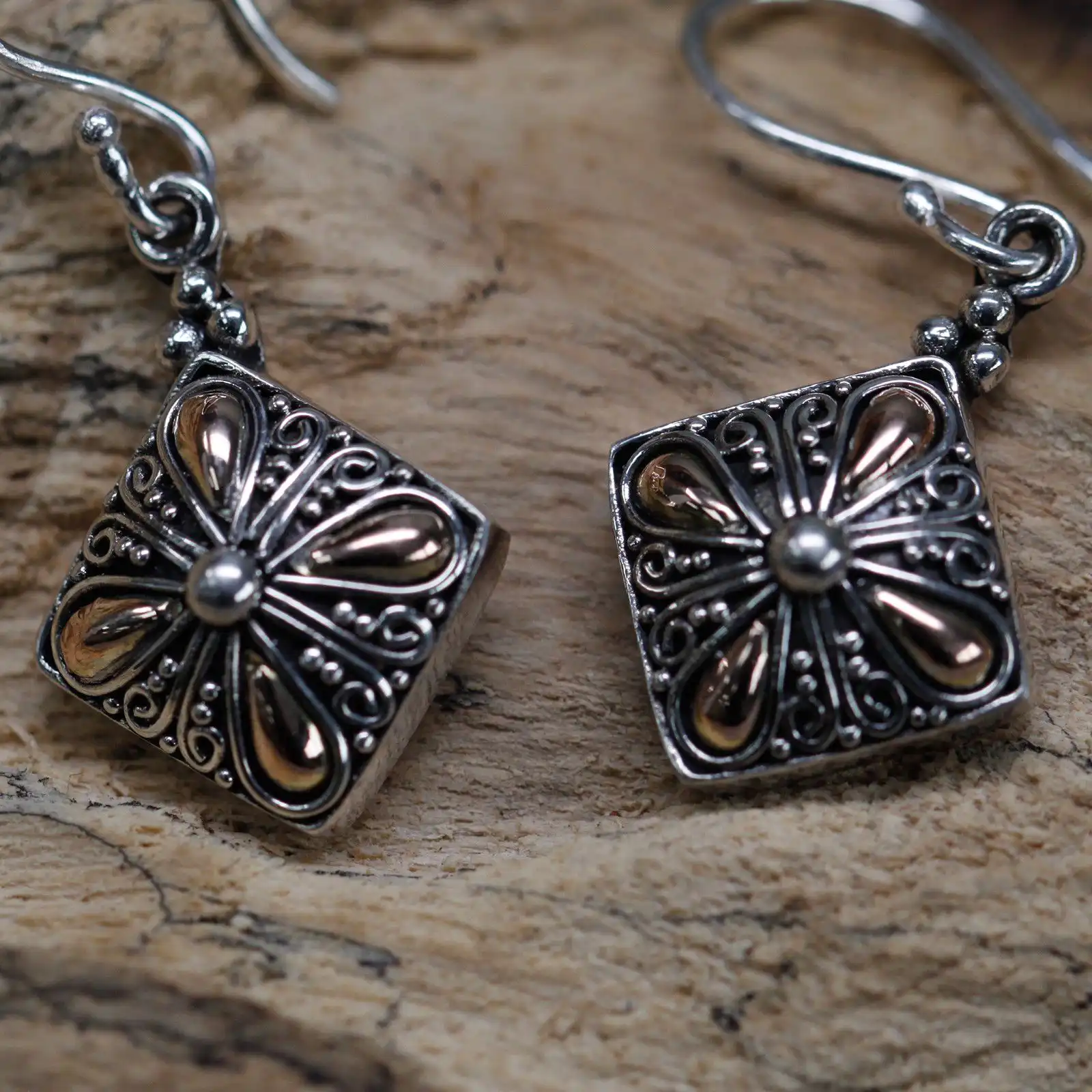 Silver & Gold Earring – Square Drop | www.artisangoods.co.uk 5 Silver & Gold Earring – Square Drop | www.artisangoods.co.uk 4