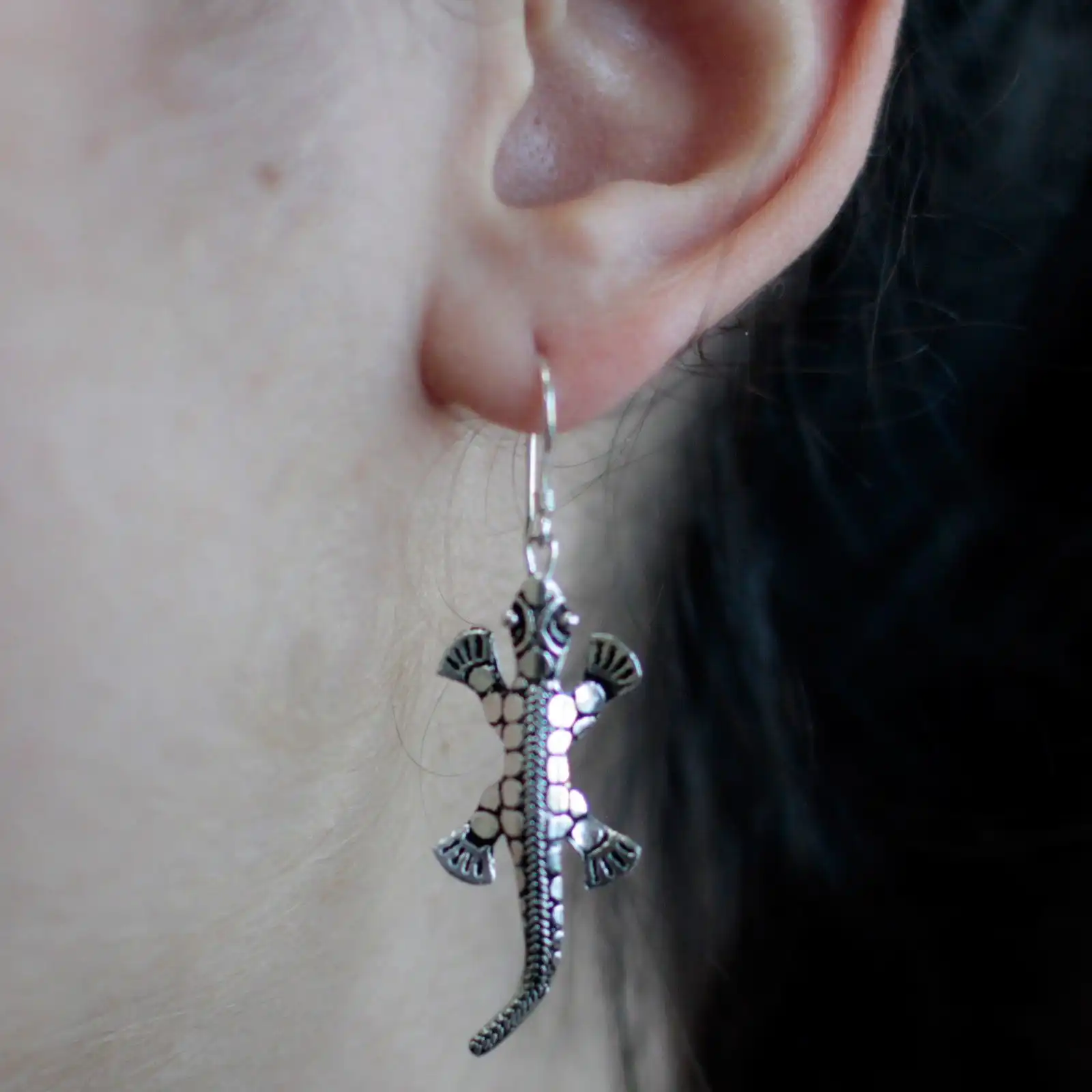 Silver Earrings – Lizards | www.artisangoods.co.uk 2 Silver Earrings – Lizards | www.artisangoods.co.uk 1