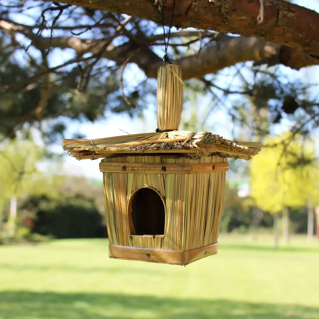 Small Square Seagrass Bird Box 18x13cm | www.artisangoods.co.uk Small Square Seagrass Bird Box 18x13cm | www.artisangoods.co.uk