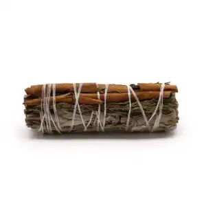 Smudge Stick – White Sage, Cedar and Cinnamon | www.artisangoods.co.uk 1