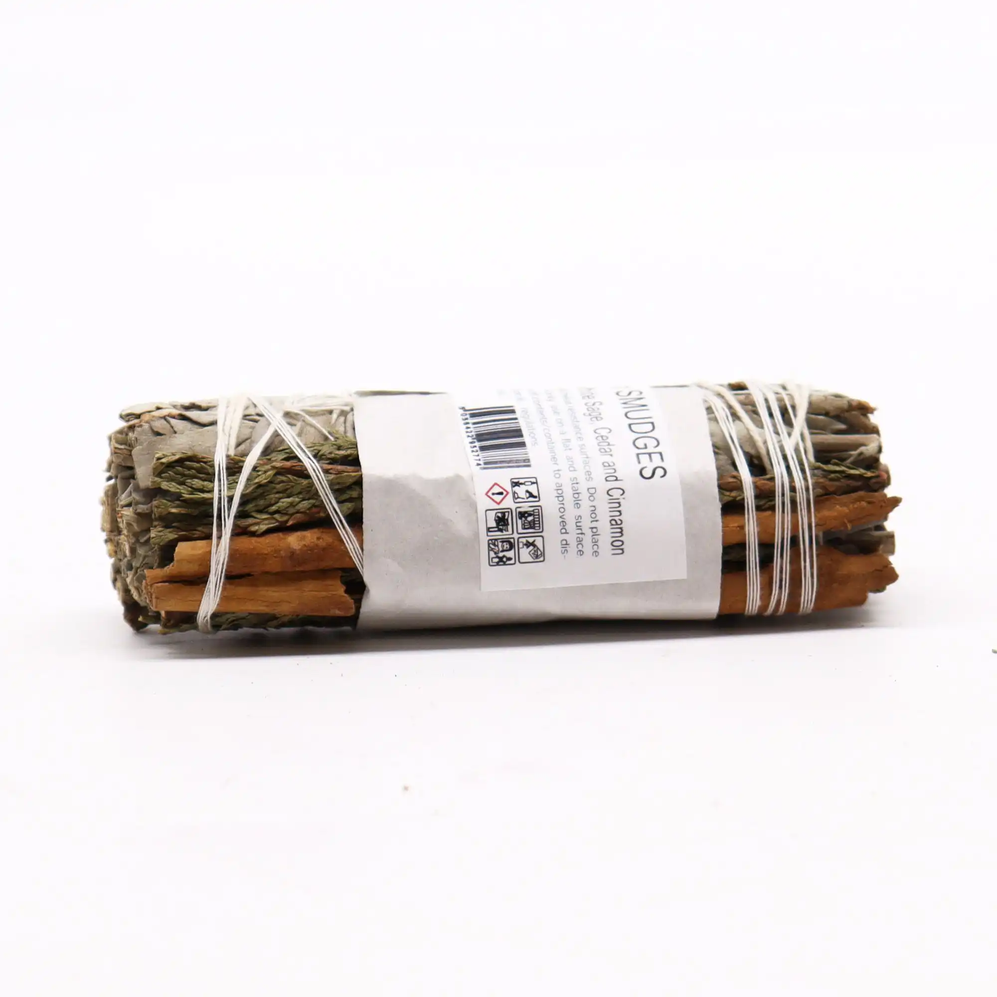 Smudge Stick – White Sage, Cedar and Cinnamon | www.artisangoods.co.uk 3 Smudge Stick – White Sage, Cedar and Cinnamon | www.artisangoods.co.uk 2
