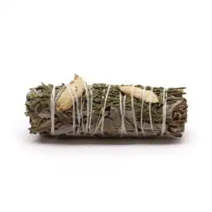 Smudge Stick – White Sage, Ginger and Cedar | www.artisangoods.co.uk 1
