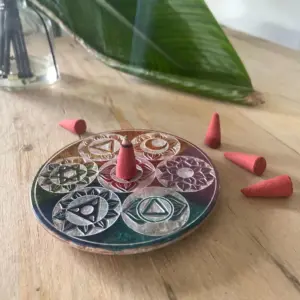 Soapstone Disc Incense Cone Holder 10cm – Seven Chakra | www.artisangoods.co.uk 4
