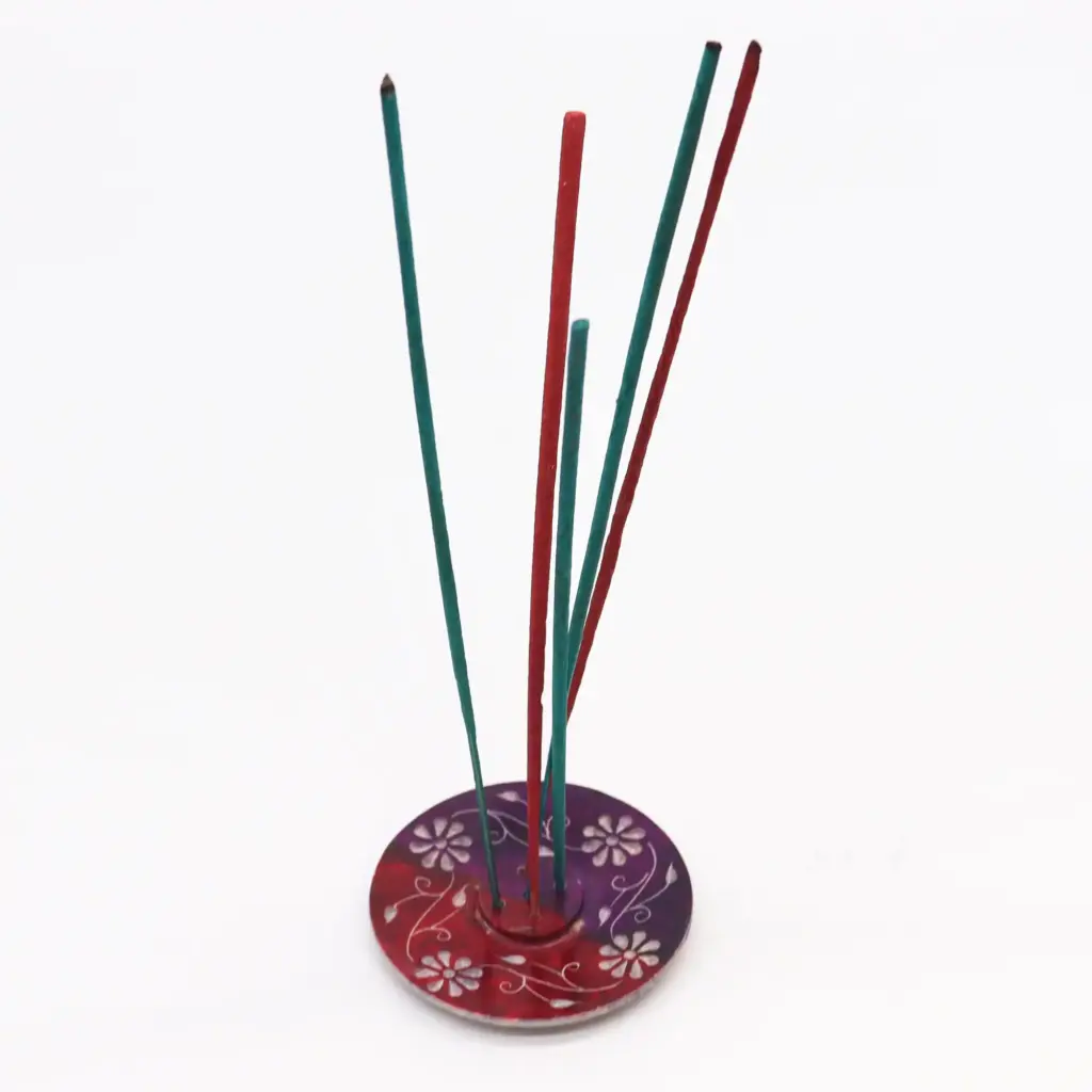 Soapstone Disc Incense Holder – Floral (5 stick holder) | www.artisangoods.co.uk 2 Soapstone Disc Incense Holder – Floral (5 stick holder) | www.artisangoods.co.uk 2