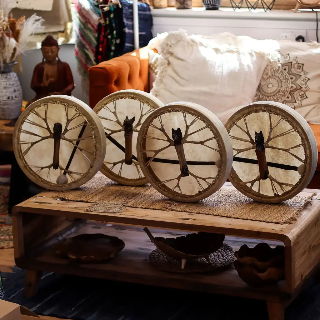 Spirit of the Bear – Shaman Drum & Stick- Tunable – 40cm | www.artisangoods.co.uk 6 Spirit of the Bear – Shaman Drum & Stick- Tunable – 40cm | www.artisangoods.co.uk 6