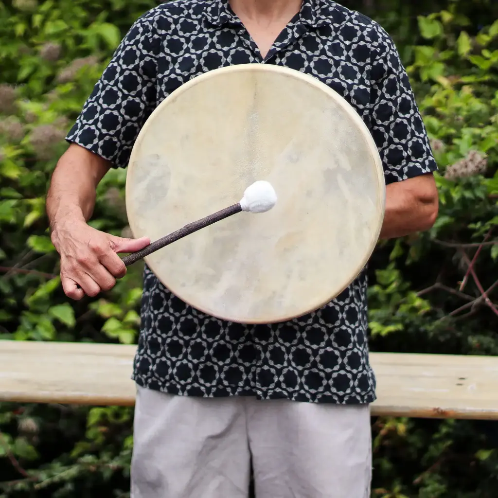Spirit of the Eagle – Sharman Drum & Stick- Tunable – 40cm | www.artisangoods.co.uk 7