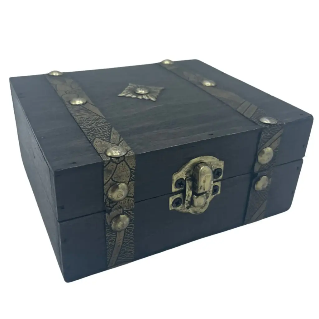 Square Tea Chest – Grey | www.artisangoods.co.uk