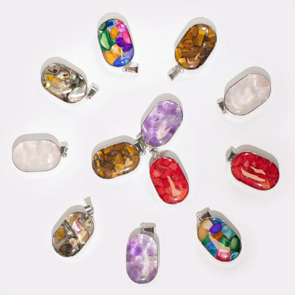 Steel Cased Pendant Ovals – 12 Assorted Gemstone Chips & Shells | www.artisangoods.co.uk