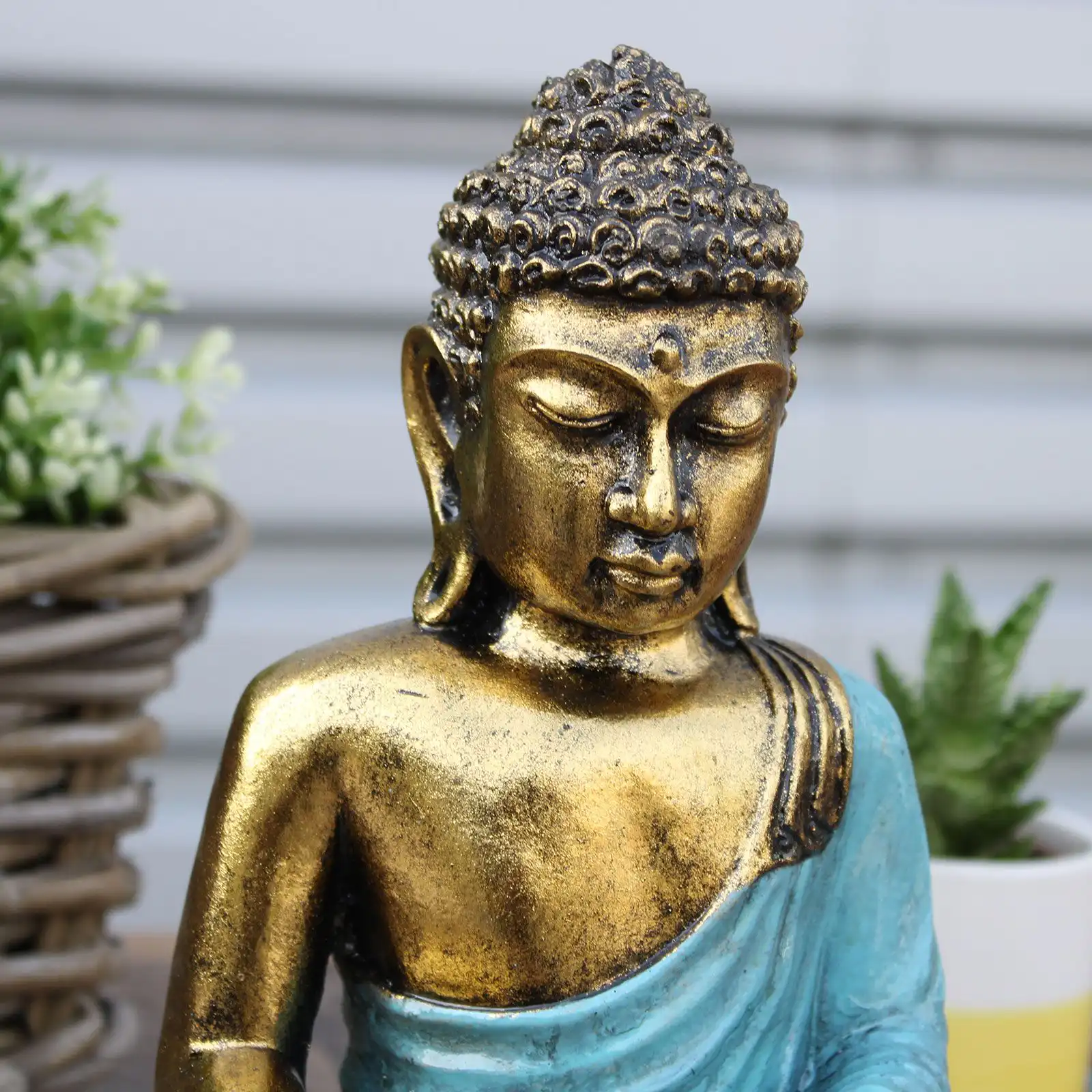 Teal & Gold Buddha – Large | www.artisangoods.co.uk 9 Teal & Gold Buddha – Large | www.artisangoods.co.uk 8