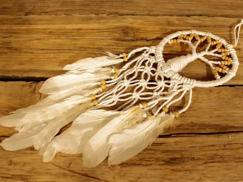 Tree of Life Dreamcatcher – Pure & Natural 16cm | www.artisangoods.co.uk 4 Tree of Life Dreamcatcher – Pure & Natural 16cm | www.artisangoods.co.uk 4