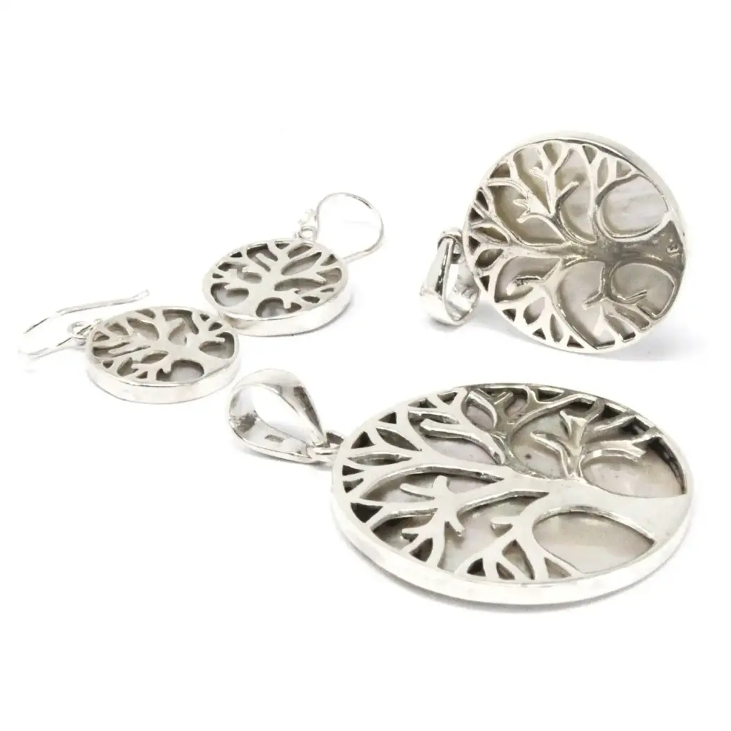 Tree of Life Silver Pendant 22mm – Mother of Pearl | www.artisangoods.co.uk 4