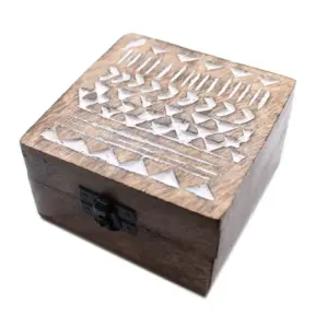 White Washed Wooden Box – 4×4 Aztec Design | www.artisangoods.co.uk 5