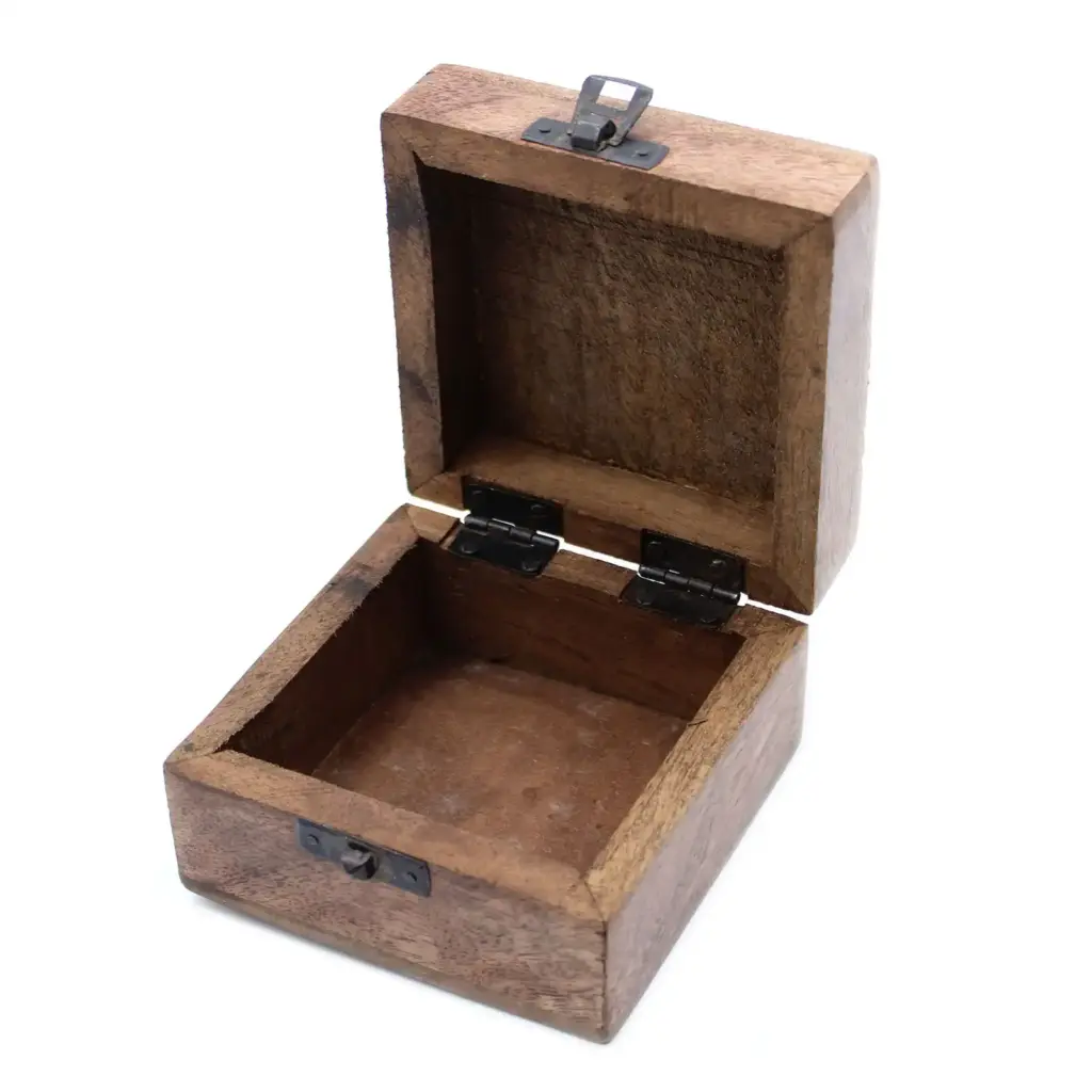 White Washed Wooden Box – 4×4 Aztec Design | www.artisangoods.co.uk 4 White Washed Wooden Box – 4×4 Aztec Design | www.artisangoods.co.uk 4
