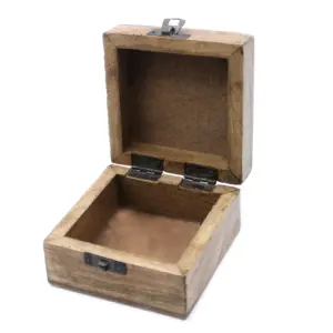 White Washed Wooden Box – 4×4 Slavic Design | www.artisangoods.co.uk 6