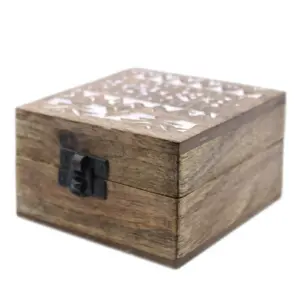 White Washed Wooden Box – 4×4 Slavic Design | www.artisangoods.co.uk 2