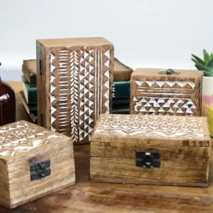 White Washed Wooden Box – 6×4 Aztec Design | www.artisangoods.co.uk 4