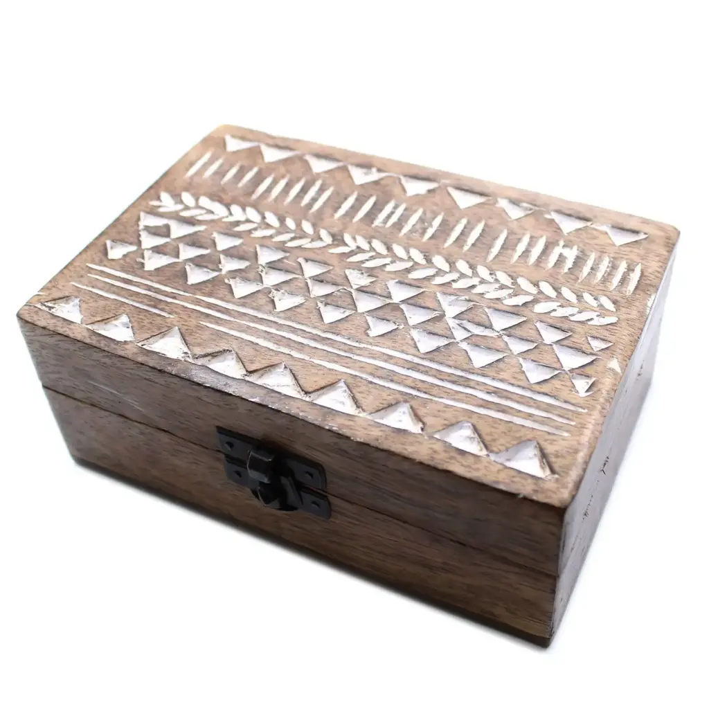 White Washed Wooden Box – 6×4 Aztec Design | www.artisangoods.co.uk