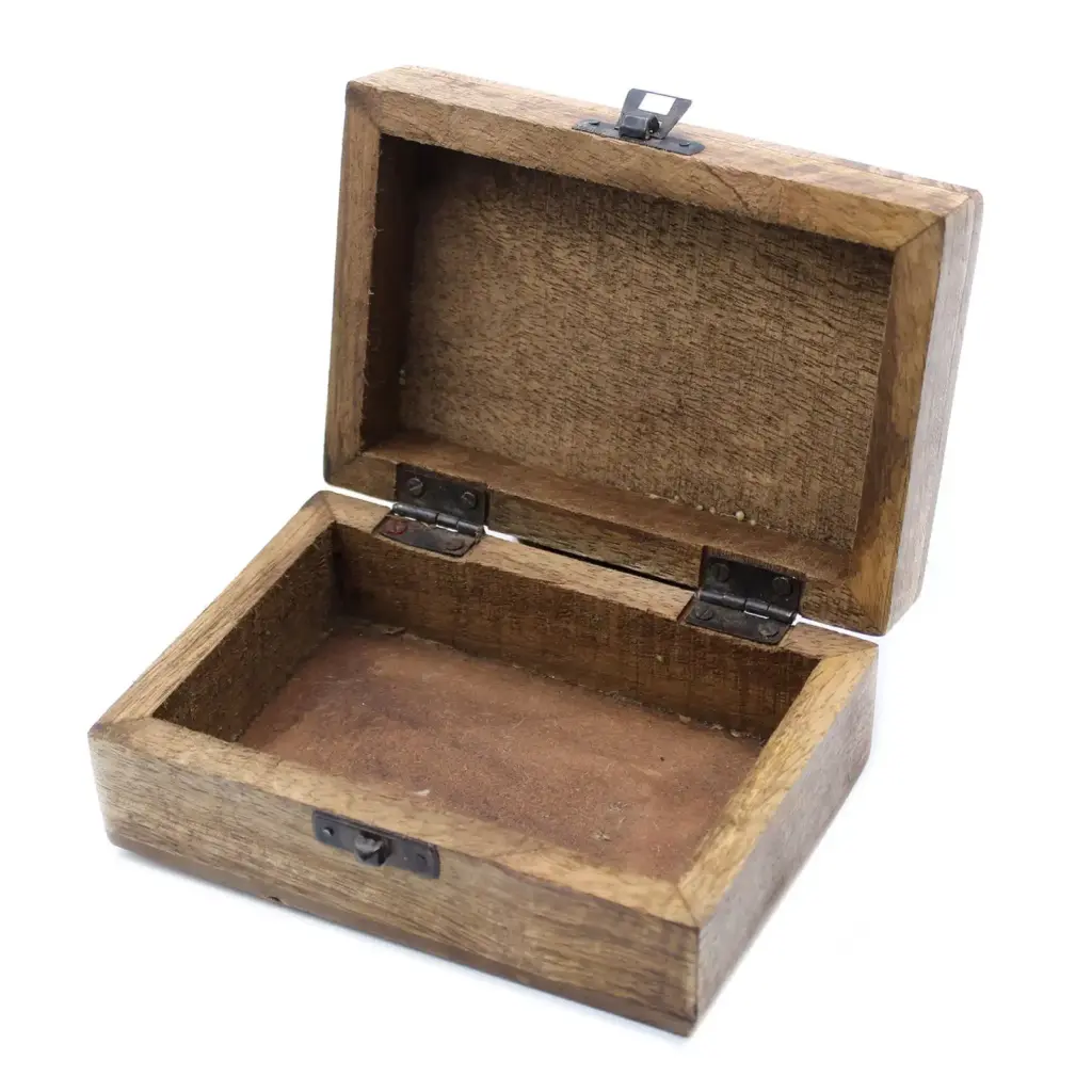 White Washed Wooden Box – 6×4 Slavic Design | www.artisangoods.co.uk 5 White Washed Wooden Box – 6×4 Slavic Design | www.artisangoods.co.uk 5