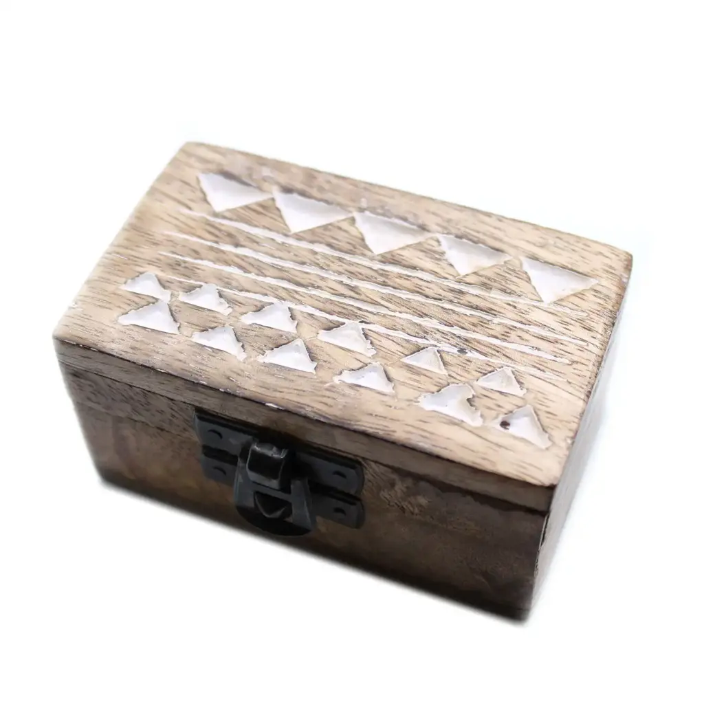 White Washed Wooden Box – Pill Box Aztec Design | www.artisangoods.co.uk 2