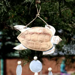 Whitewash Turtle Carving and Natural Copis Drop | www.artisangoods.co.uk 3