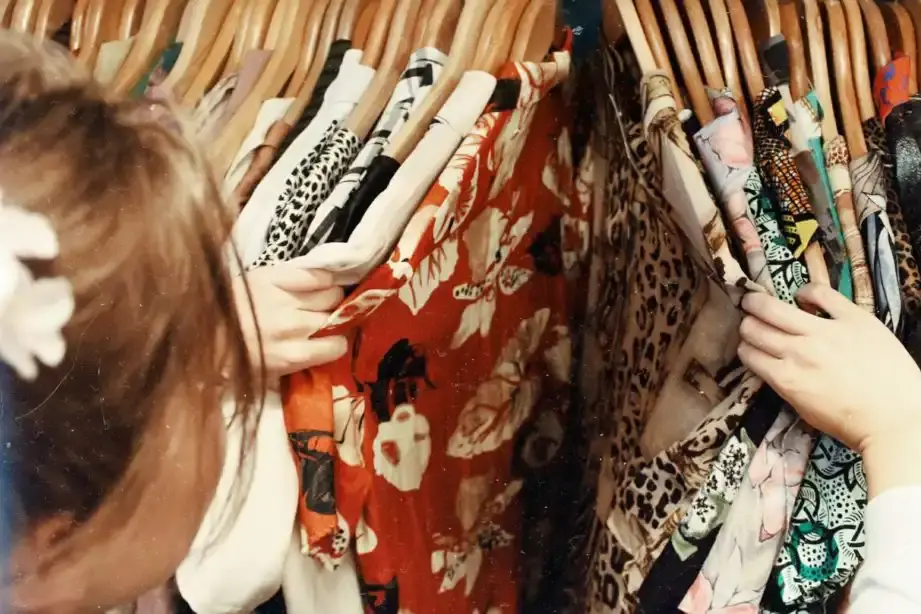 What Makes Artisan Clothing Different from Fast Fashion?