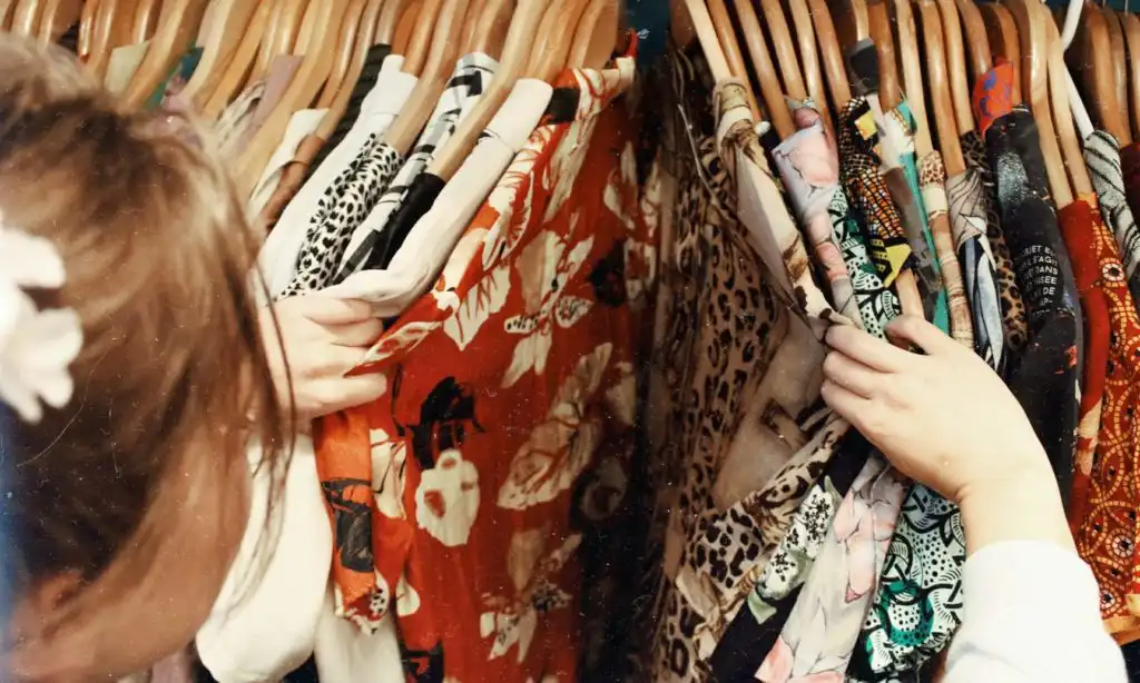 What Makes Artisan Clothing Different from Fast Fashion?