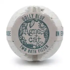 Agnes + Cat Bath Fizzer – Dolly Blue | www.artisangoods.co.uk 1