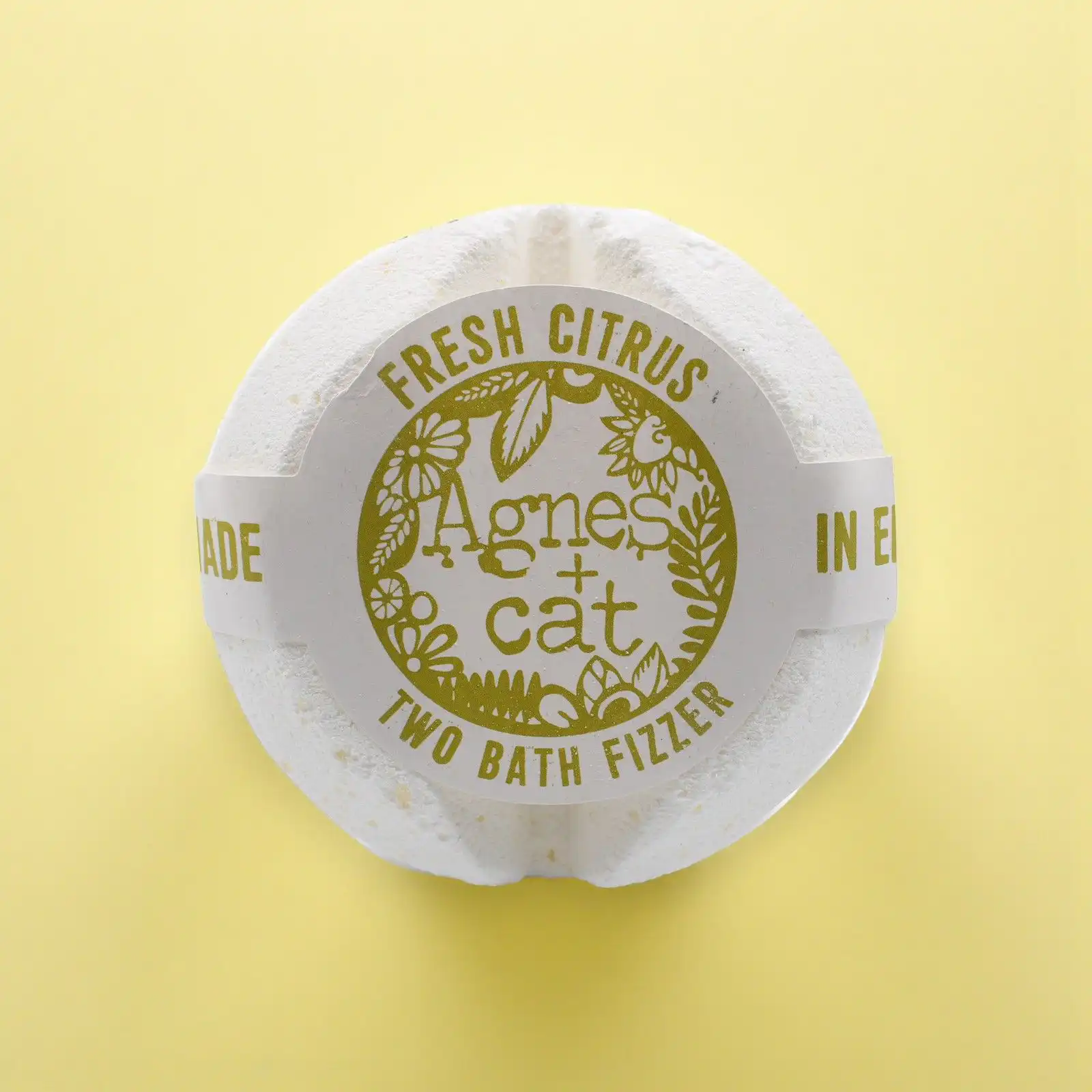 Agnes + Cat Bath Fizzer – Fresh Citrus | www.artisangoods.co.uk 3 Agnes + Cat Bath Fizzer – Fresh Citrus | www.artisangoods.co.uk 2