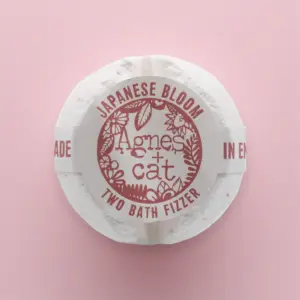 Agnes + Cat Bath Fizzer – Japanese Bloom | www.artisangoods.co.uk 2