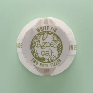 Agnes + Cat Bath Fizzer – White Fig | www.artisangoods.co.uk 2
