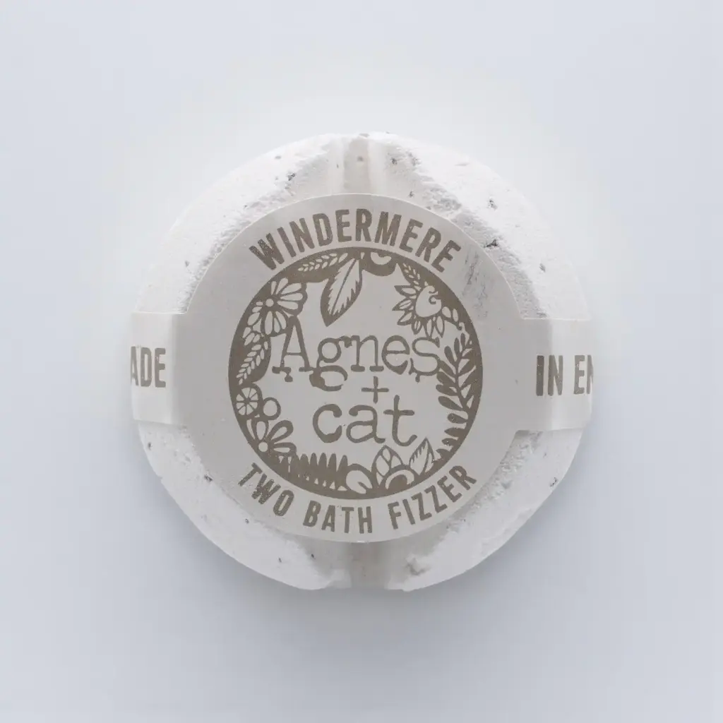 Agnes + Cat Bath Fizzer – Windermere | www.artisangoods.co.uk