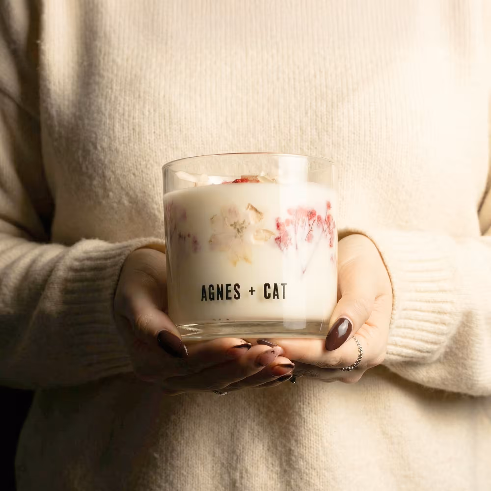 Agnes + Cat Botanical Soy Wax Candle – Seasalt & Moss | www.artisangoods.co.uk 6 Agnes + Cat Botanical Soy Wax Candle – Seasalt & Moss | www.artisangoods.co.uk 5