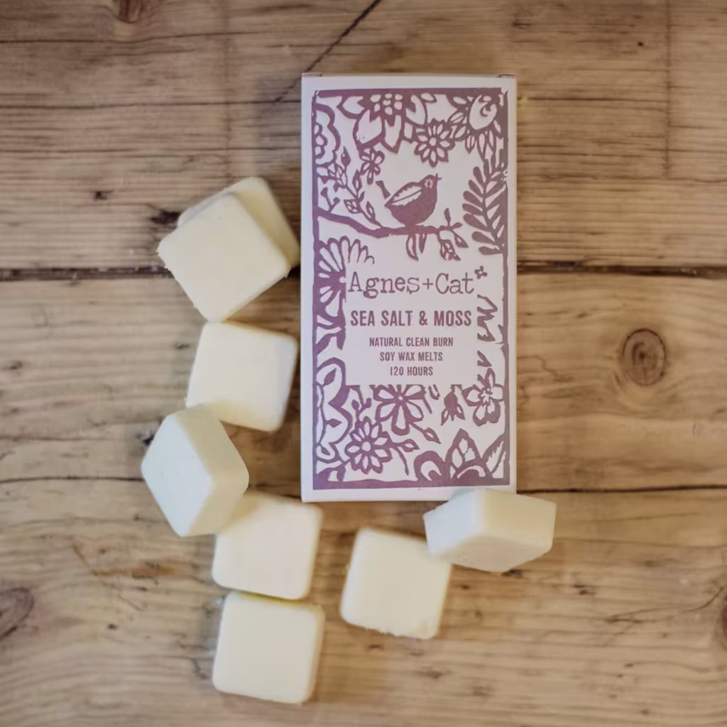 Agnes + Cat Box of 8 Wax Melts – Seasalt + Moss | www.artisangoods.co.uk 3