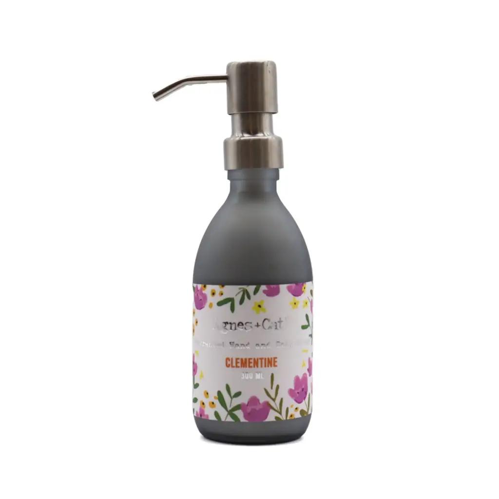 Agnes + Cat Hand & Body Cream – Clementine | www.artisangoods.co.uk 3 Agnes + Cat Hand & Body Cream – Clementine | www.artisangoods.co.uk 3