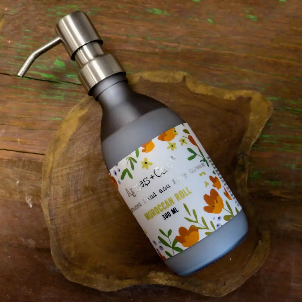 Agnes + Cat Hand & Body Cream – Moroccan Roll | www.artisangoods.co.uk 9 Agnes + Cat Hand & Body Cream – Moroccan Roll | www.artisangoods.co.uk 9